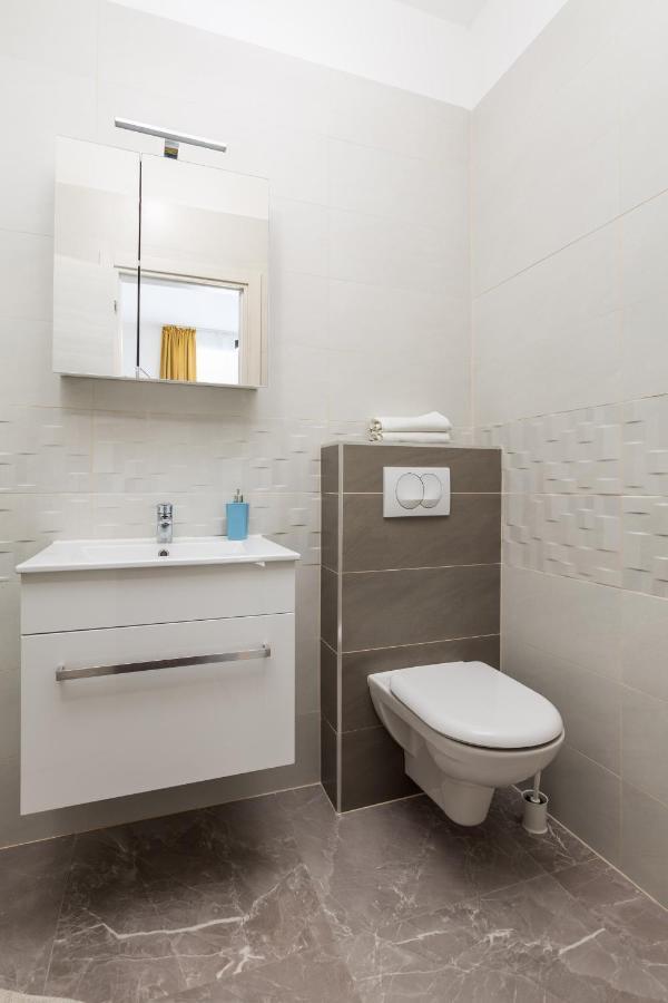Studio Apartments Fran'S Rijeka Exteriér fotografie